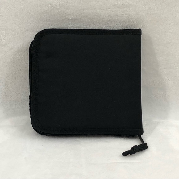 Case Logic CD DVD Holder Travel Storage Wallet Black 12 Discs DVW12 Video Games. - Picture 6 of 11